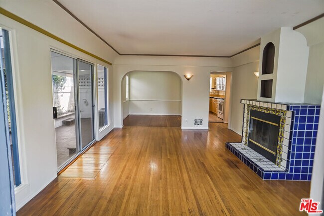 Foto del edificio - 6100 Glen Oak St