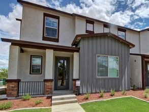Building Photo - 20762 W Thomas Rd