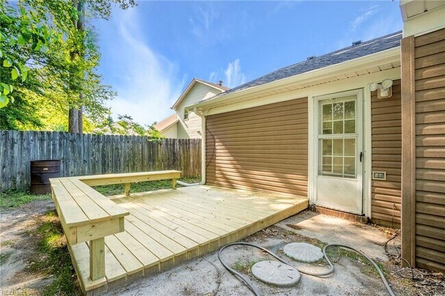 Foto del edificio - 5416 Heatherton Ct