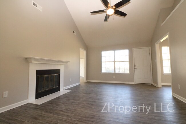 Foto del edificio - 2540 Pioneer Rd SW
