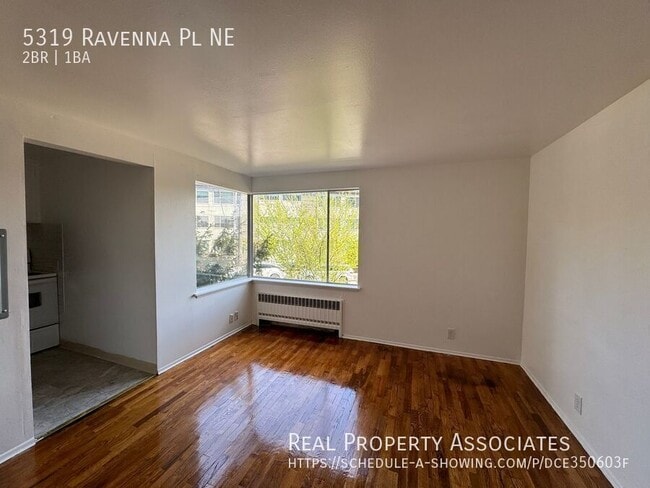 Building Photo - 5319 Ravenna Pl NE