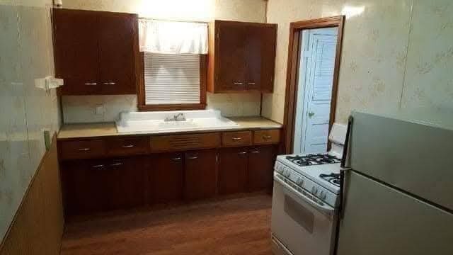 Foto del edificio - 307 E 5th St