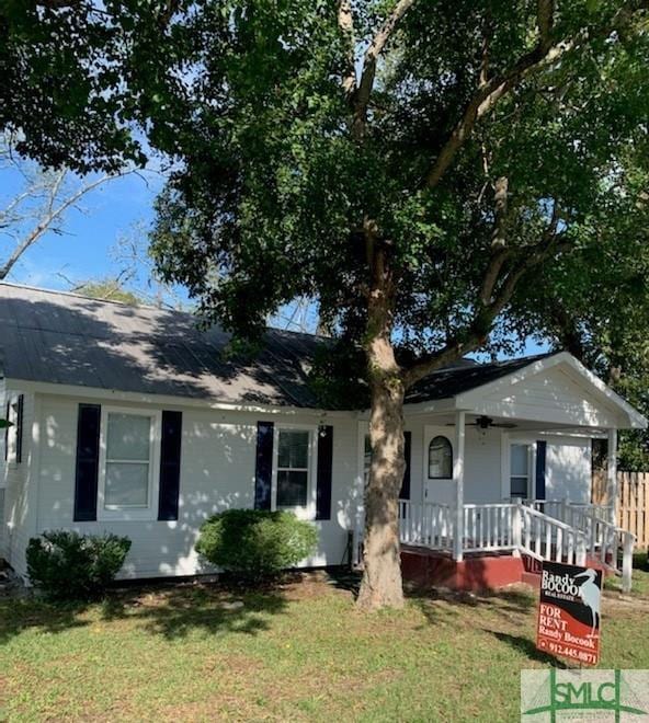 518 Railroad St, Glennville, GA 30427 House for Rent in Glennville