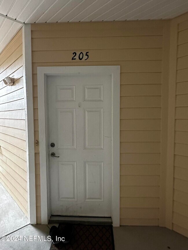 Building Photo - 4920 Key Lime Dr