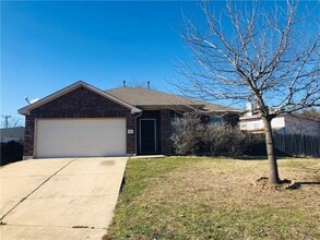 Building Photo - 3750 Sandy Brook Dr