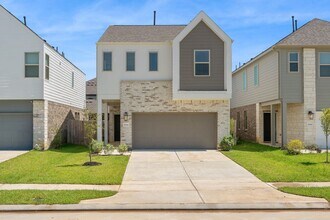 Building Photo - 17114 Pentland Hls Wy