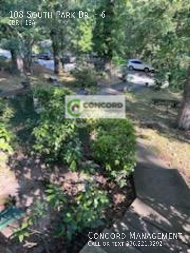 Foto del edificio - 108 S Park Dr