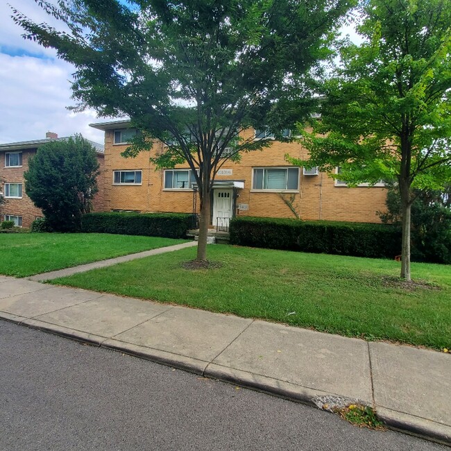 Building Photo - 540 Imo Dr