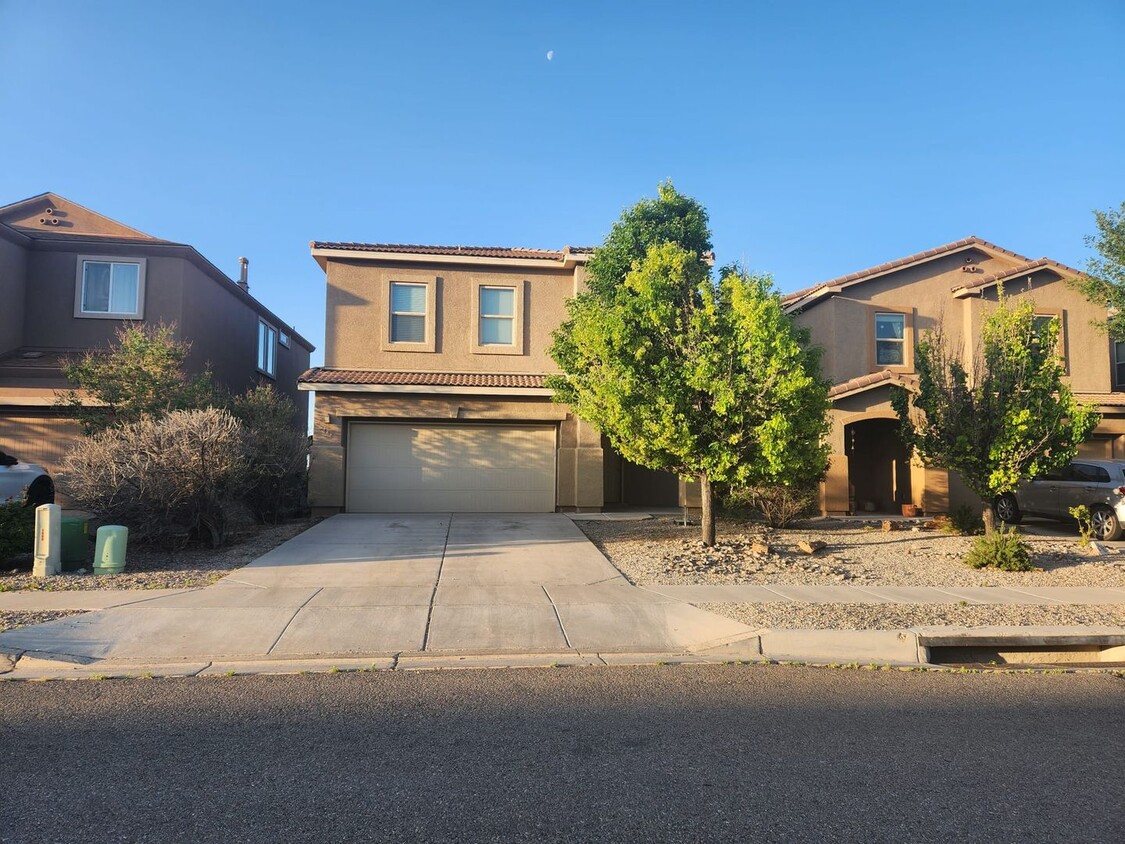 Primary Photo - Cabezon - 4 Bedroom Home in Rio Rancho-Ref...