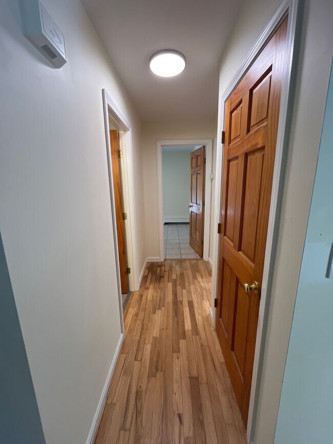 Foto del edificio - 3 Bedroom, 2 bath home newly renovated wit...
