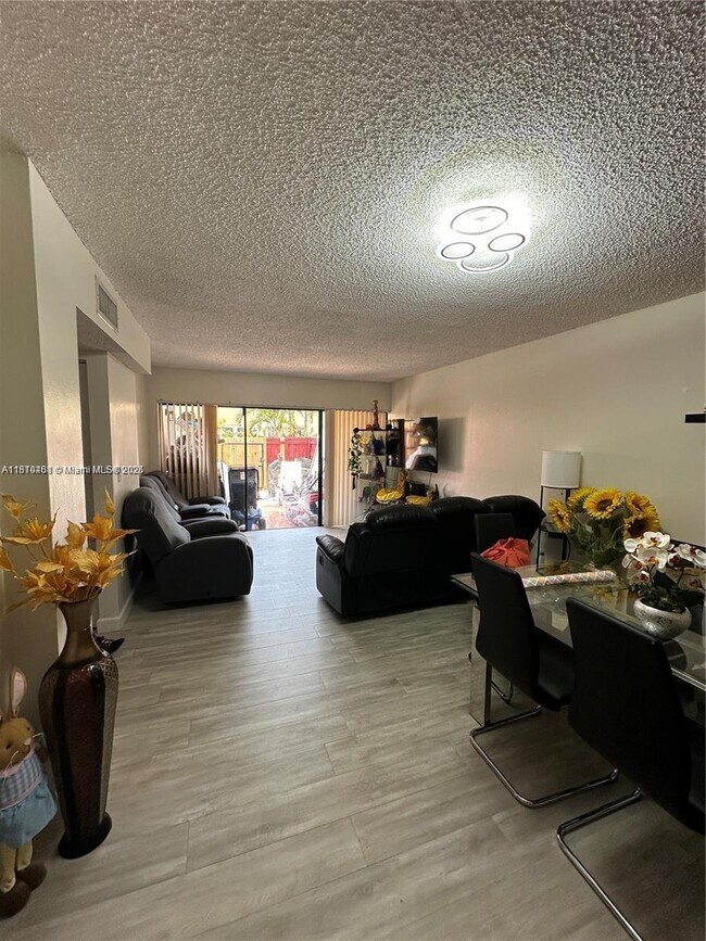 Foto del edificio - 13870 SW 62nd St