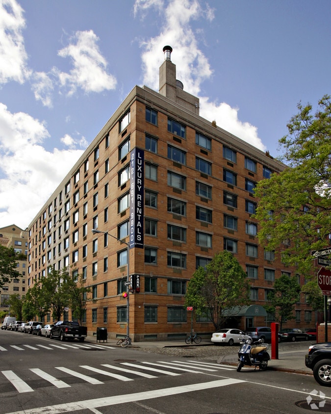 100 Jane Street Apartments in New York, NY