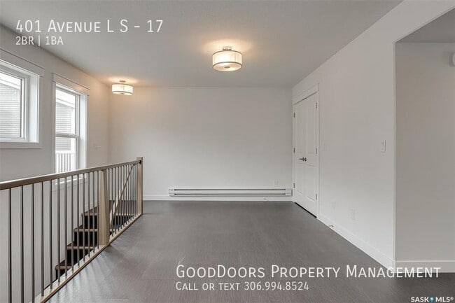 Photo du bâtiment - 401 Avenue L S