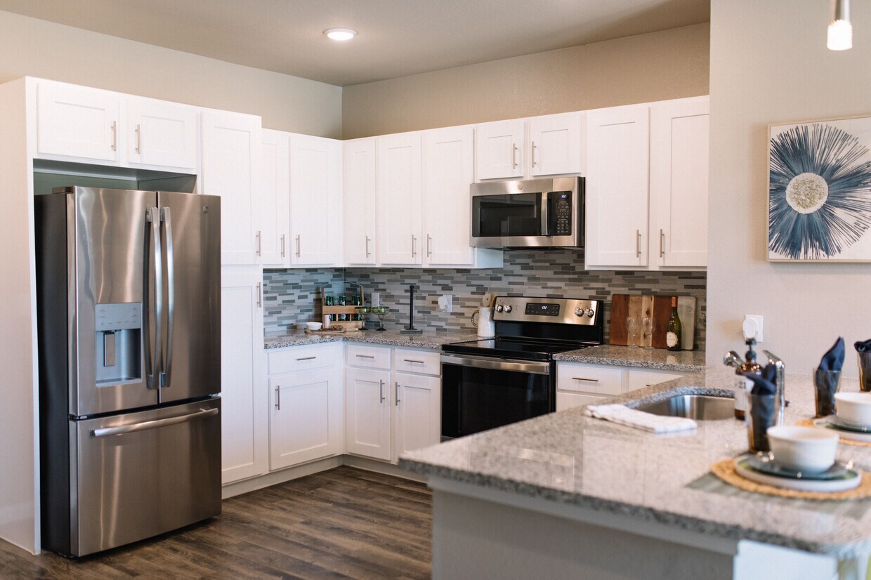 Gates at Meadow Place Apartments in Willow Park, TX