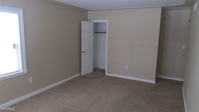 Building Photo - 2 br, 1 bath House - 121 76th St SE