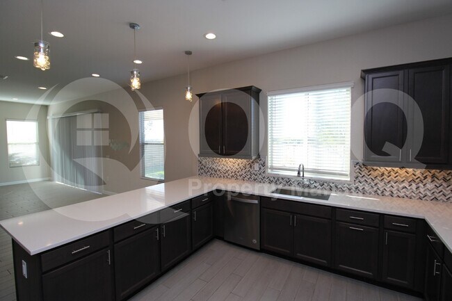 Foto del edificio - 18312 N 65th Pl