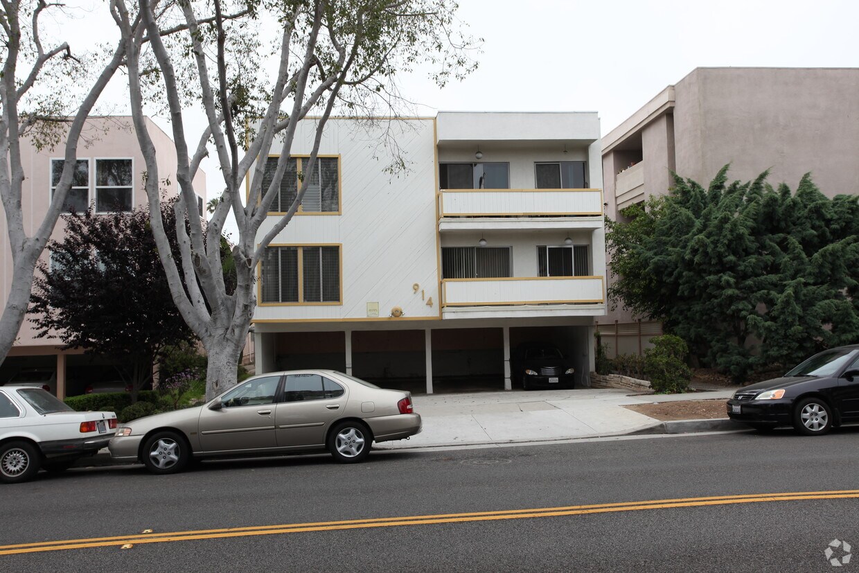 Primary Photo - 914 7th St