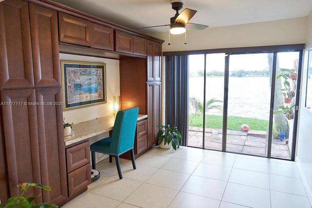 Foto principal - 20105 NE 3rd Ct