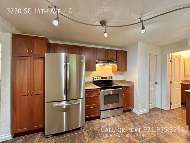 Foto del edificio - 3720 SE 14th Ave