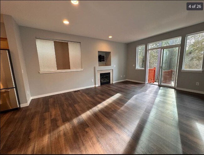 Foto del edificio - Star Lake Federal Way town home - 2 bedroom 2.5 bath, 1 car garage - Available NOW!