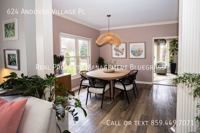 Foto del edificio - 624 Andover Village Pl