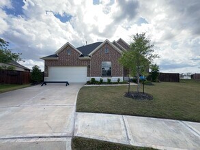 Building Photo - 5602 Caracara St