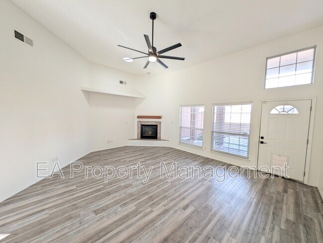 Building Photo - 363 Pinon Creek Rd SE