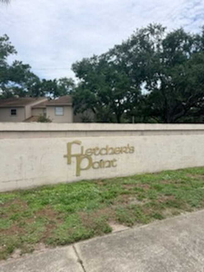Building Photo - 2 BR/3BA | Newly Renovated Single Family Home | Community Pool | Private back porch!