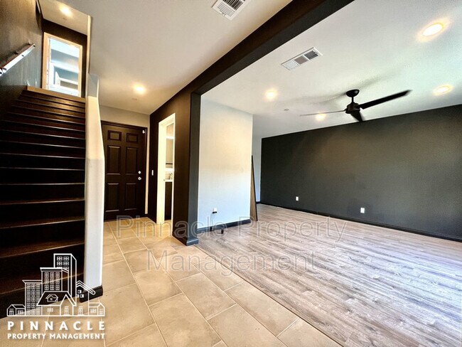 Foto del edificio - 755 Daniel Freeman Cir