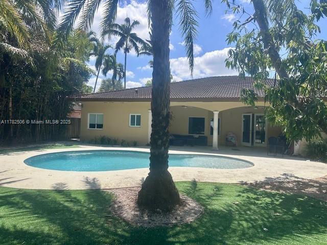 Primary Photo - 6845 SW 52nd St