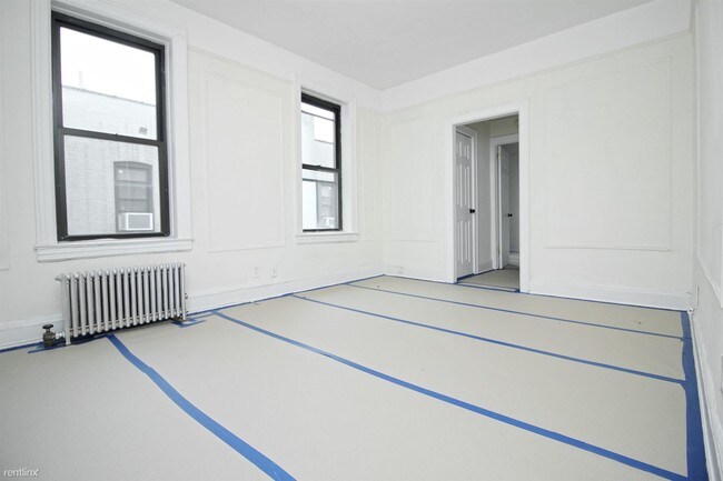 Building Photo - 1 br, 1 bath Apartment - 2308 Newtown Ave 4DW