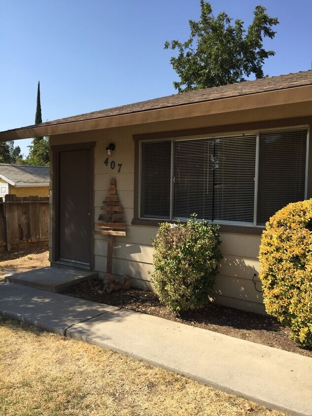 407/409E. Alexander - 407/409E. Alexander