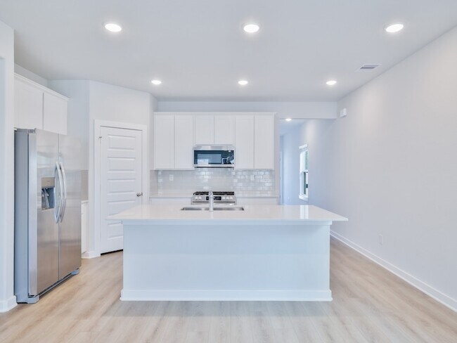 Foto del edificio - 8583 Blueberry Ash St