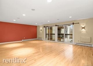 Foto del edificio - 2 br, 2 bath House - 85 Riverside Ave Apt C1