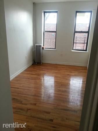 Building Photo - 1 br, 1 bath Apartment - 5101 Snyder Ave