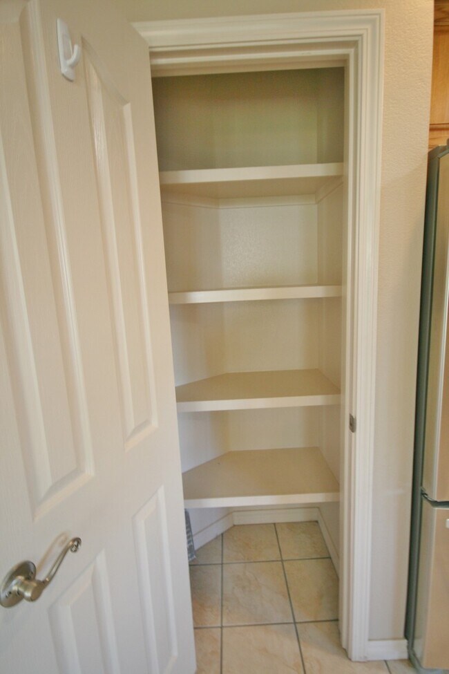 Building Photo - Perfect for you 3 Bed Home! Mesa School Di...