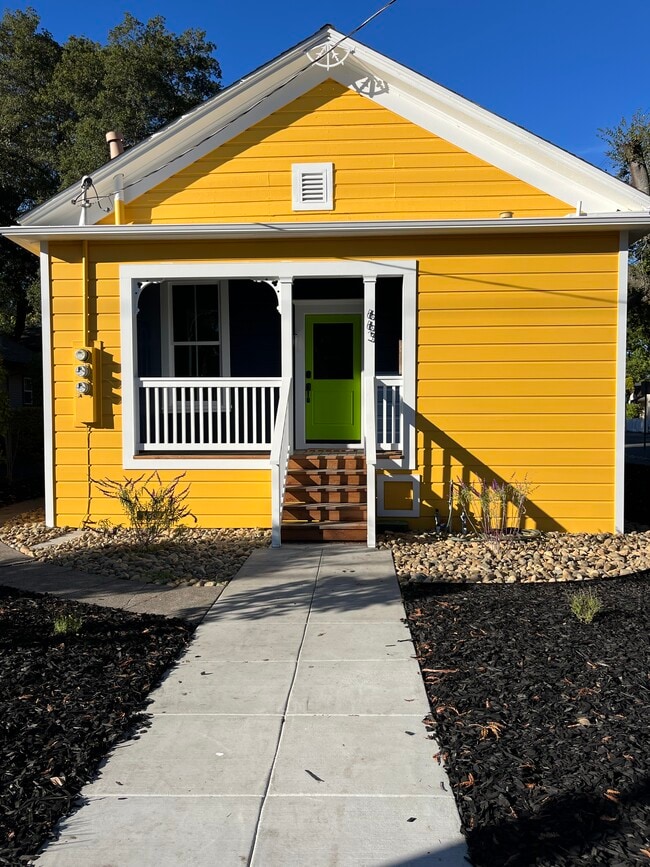 Foto del edificio - 663 Tupper St