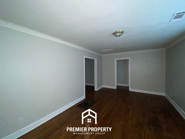 Photo - 1716 Warner Ave House