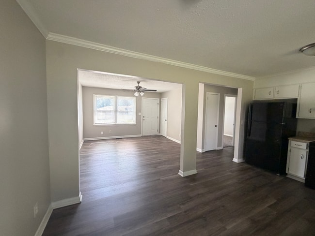 Building Photo - 3BR/2BA Huntsville Rental with 1-Car Garage, Hardwood Flooring & Fenced Yard