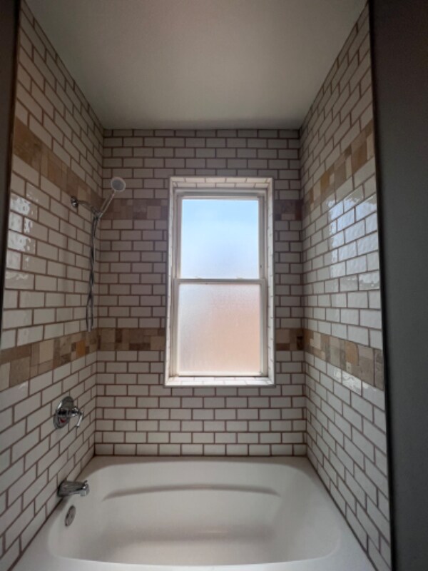 Building Photo - 5841 S Indiana Ave