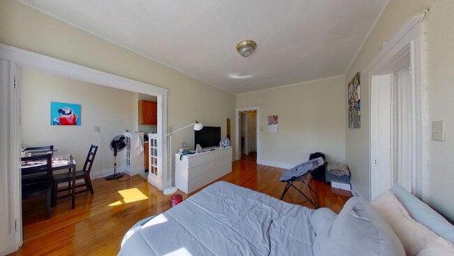 Photo - 232 Kelton St Apartment