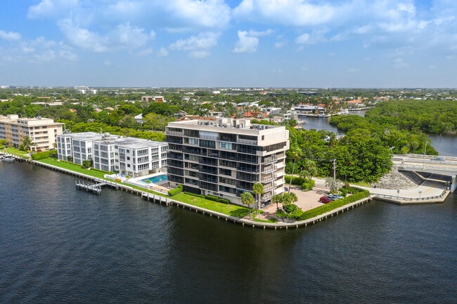 Building Photo - 900 NE Spanish River Blvd