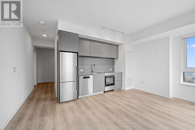 Photo du bâtiment - 101 Roehampton Ave