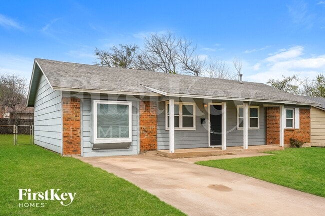 Building Photo - 701 E Mission St