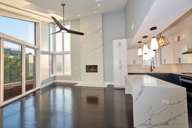 Foto del edificio - 1360 W Hubbard St
