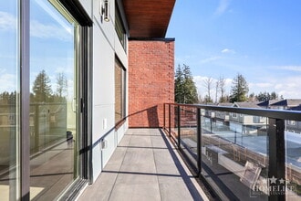 Building Photo - 14858-14860 60 Ave