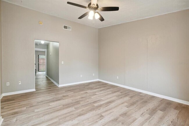 Foto del edificio - 511 SW 69th St
