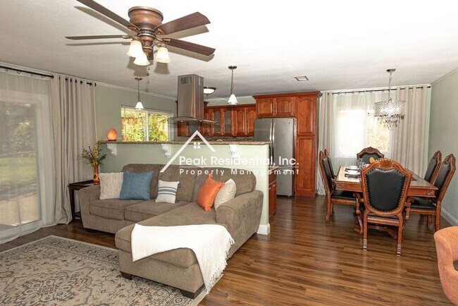 Foto del edificio - Wonderful Furnished or Unfurnished Orangev...