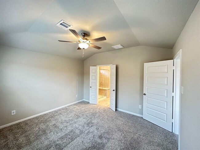 Building Photo - 18515 Amber Pine Ct
