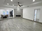 Foto principal - 3646 Country Club Dr W